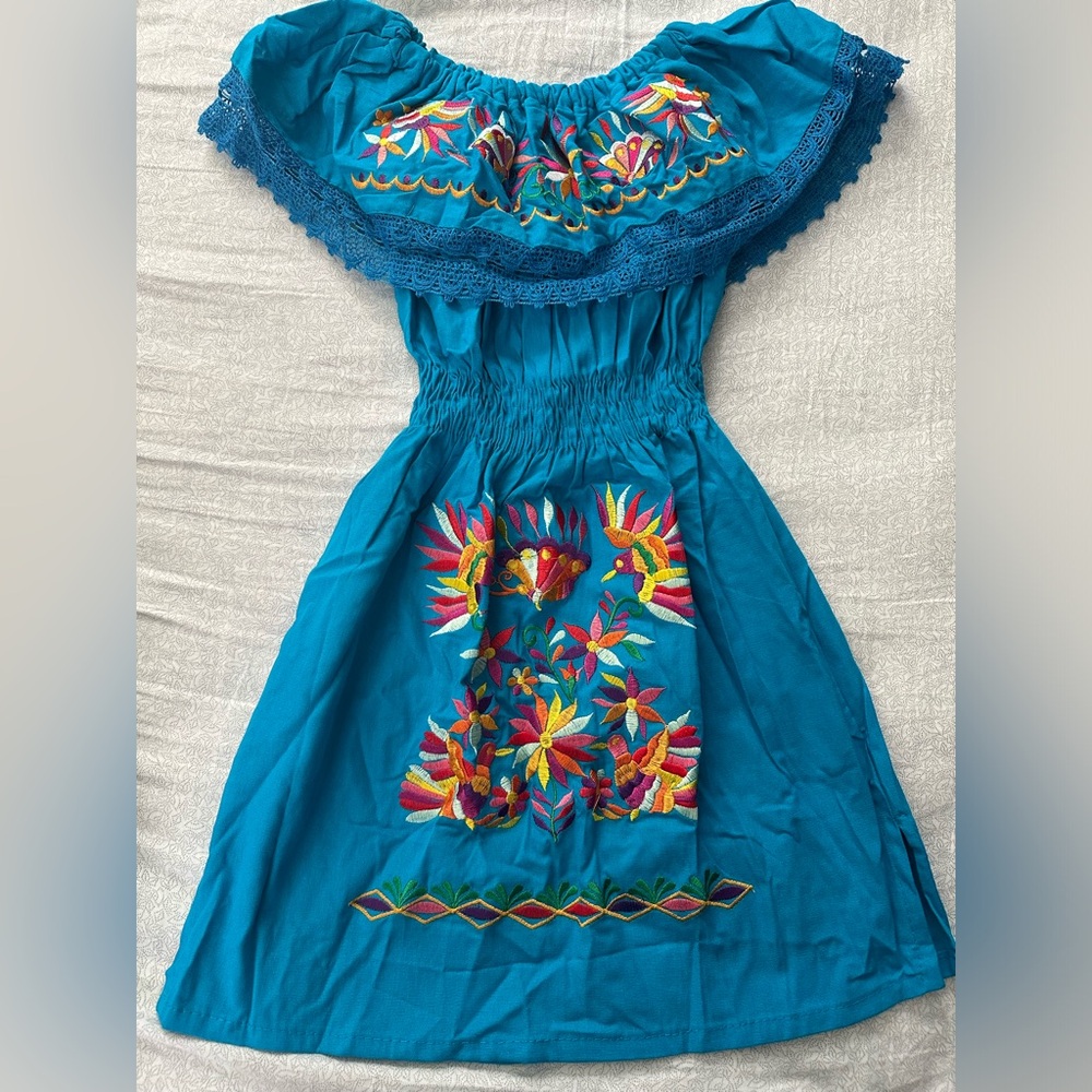 Girl Mexican dress